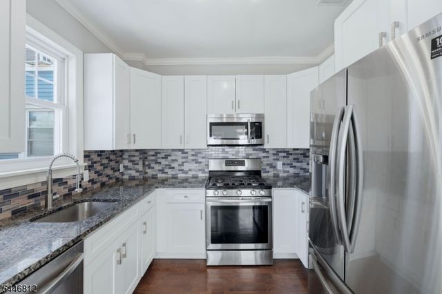 526 S Clinton St, East Orange City, NJ 07018