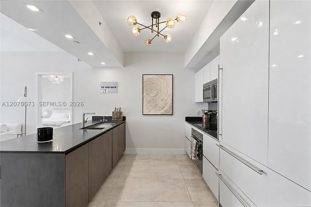 1010 Brickell Ave 3903, Miami, FL 33131