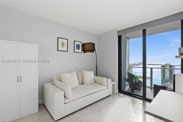 1010 Brickell Ave 3903, Miami, FL 33131