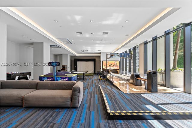 1010 Brickell Ave 3903, Miami, FL 33131