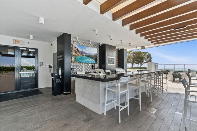 1010 Brickell Ave 3903, Miami, FL 33131