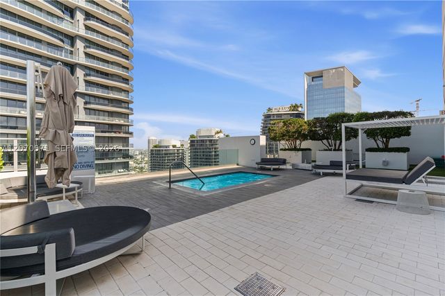 1010 Brickell Ave 3903, Miami, FL 33131