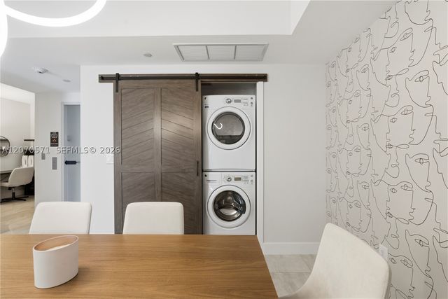 1010 Brickell Ave 3903, Miami, FL 33131