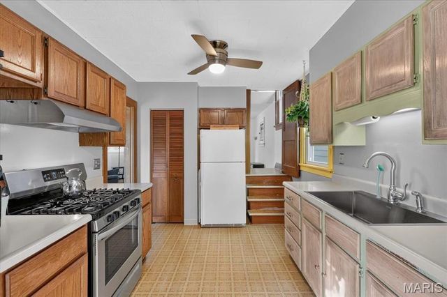 4404 Osceola Street, St Louis, MO 63116