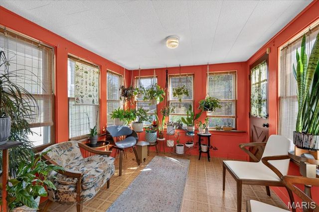 4404 Osceola Street, St Louis, MO 63116
