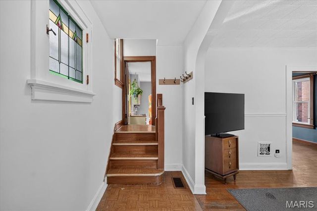4404 Osceola Street, St Louis, MO 63116