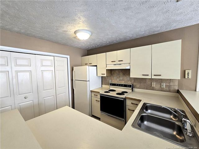 6801 Willowbrook Drive 2, Fayetteville, NC 28314