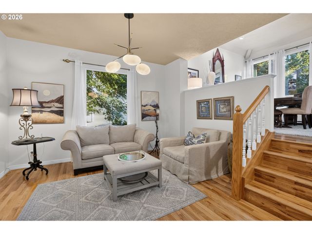 21370 HORTON Ct, West Linn, OR 97068