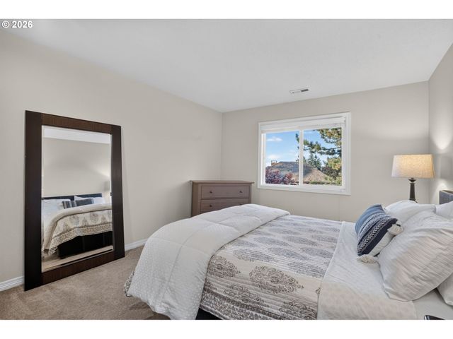 21370 HORTON Ct, West Linn, OR 97068
