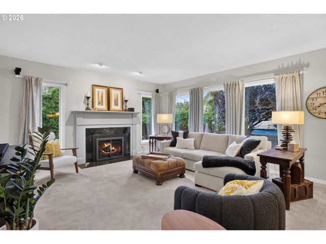 21370 HORTON Ct, West Linn, OR 97068