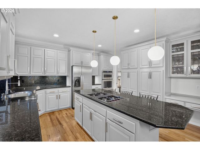 21370 HORTON Ct, West Linn, OR 97068
