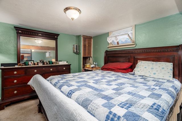 148 Pond St, Leominster, MA 01453