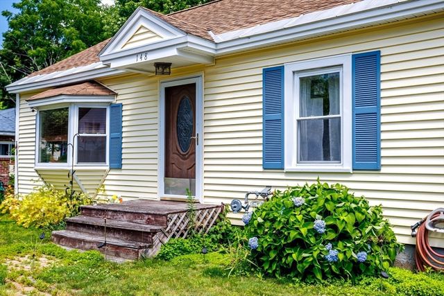 148 Pond St, Leominster, MA 01453