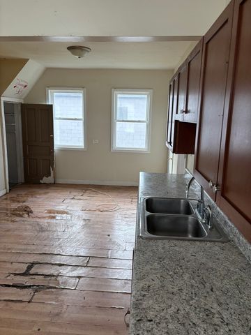 411 LEACH Avenue, Joliet, IL 60432