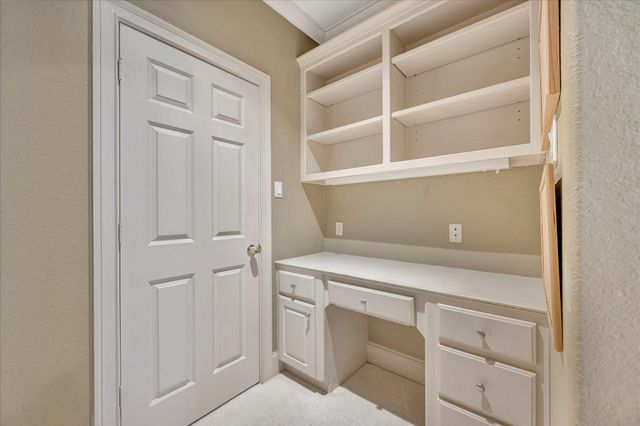 604 Harborside Way, Kemah, TX 77565