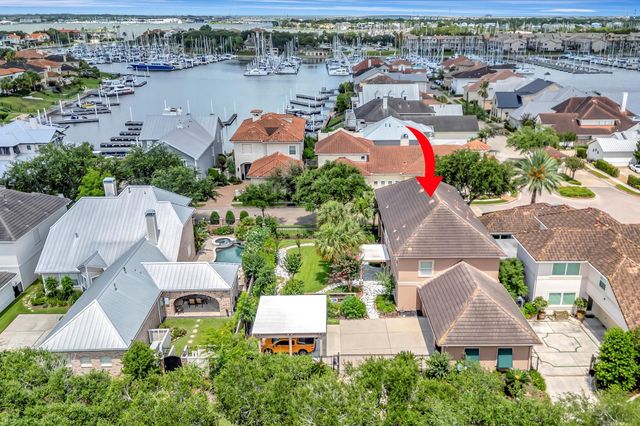 604 Harborside Way, Kemah, TX 77565