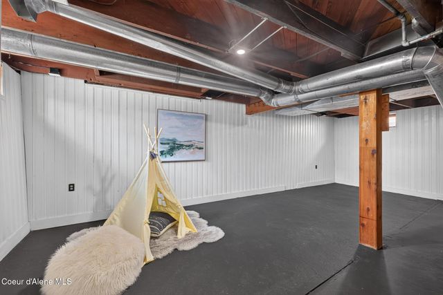 2103 E MULLAN AVE, Coeur D'alene, ID 83814