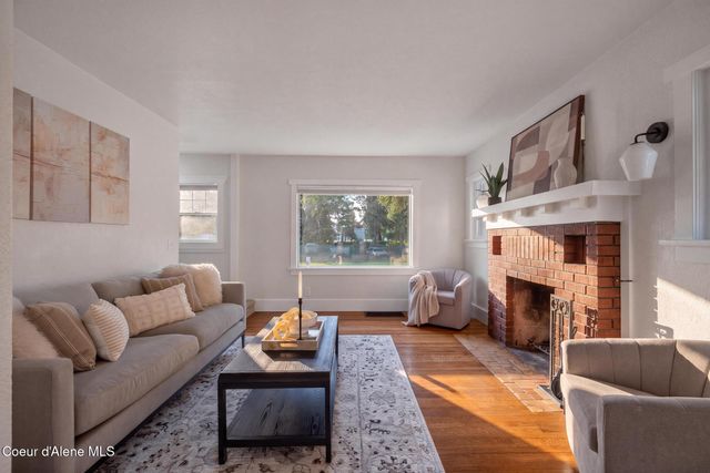 2103 E MULLAN AVE, Coeur D'alene, ID 83814