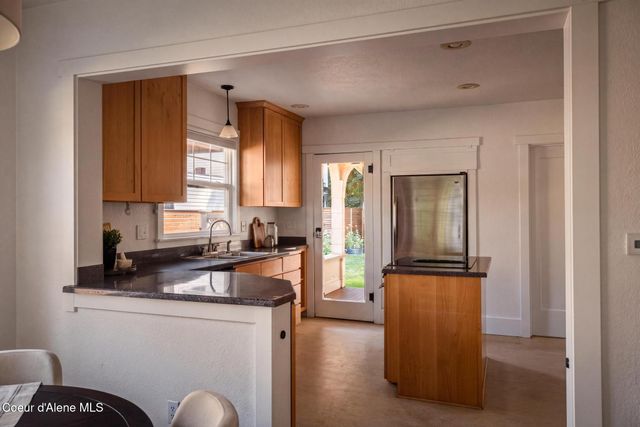 2103 E MULLAN AVE, Coeur D'alene, ID 83814