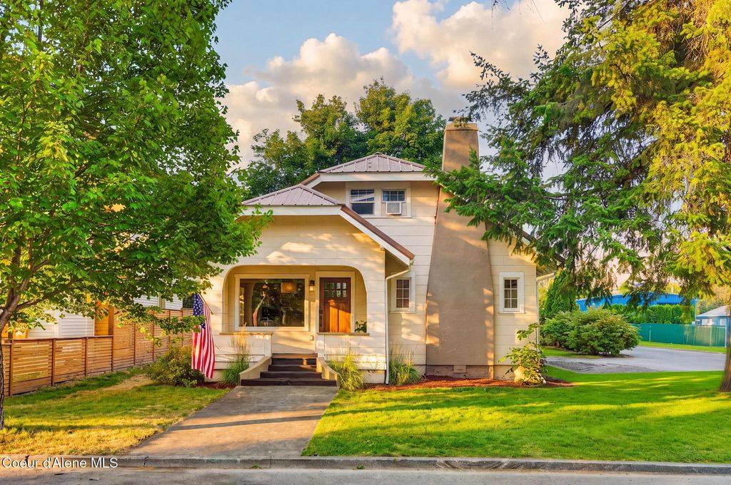 2103 E MULLAN AVE, Coeur D'alene, ID 83814