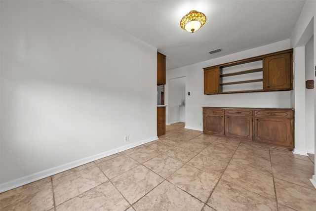 5400 County Road 402, Grandview, TX 76050