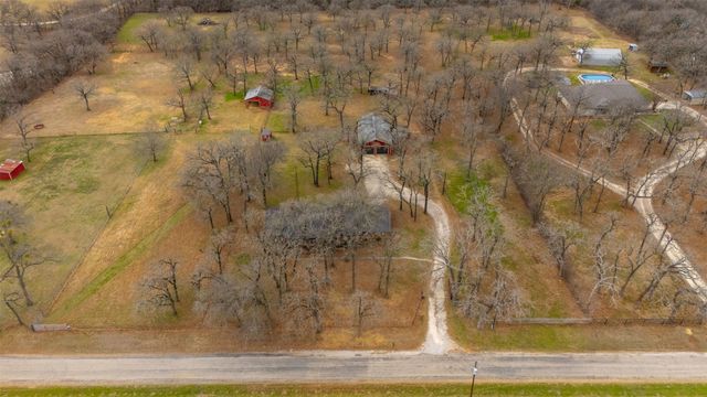 5400 County Road 402, Grandview, TX 76050