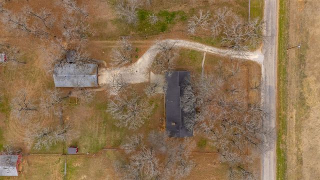5400 County Road 402, Grandview, TX 76050