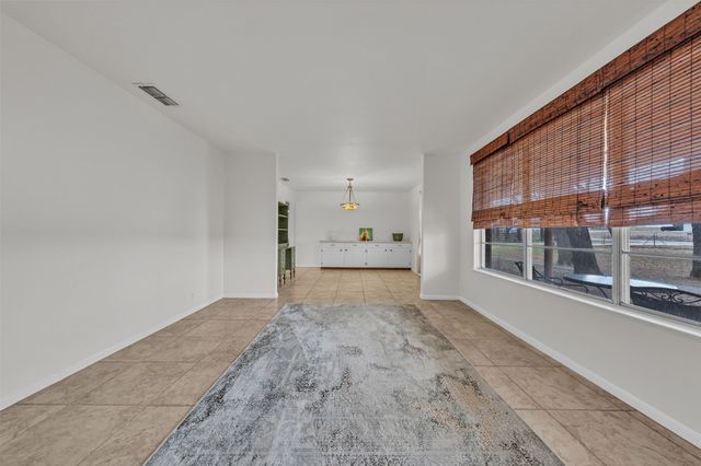 5400 County Road 402, Grandview, TX 76050