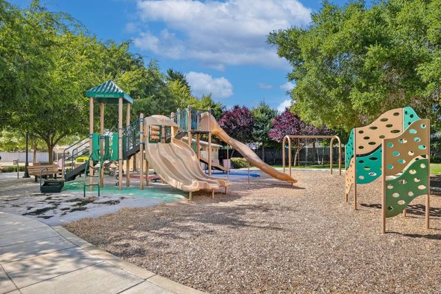 1993 Worthington Circle, Santa Clara, CA 95050