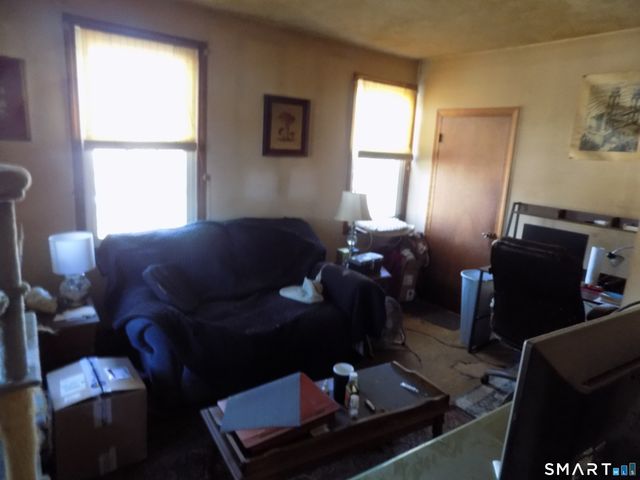 149 South Riverside Avenue, Plymouth, CT 06781