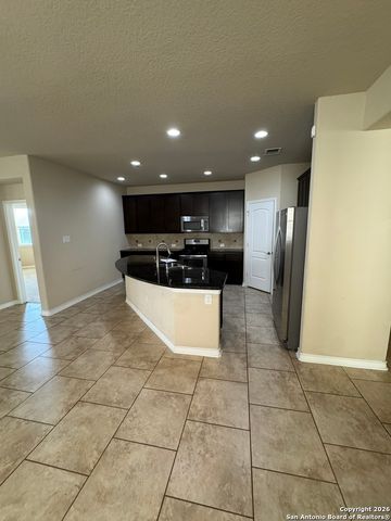 1530 Eagle Gln, San Antonio, TX 78260