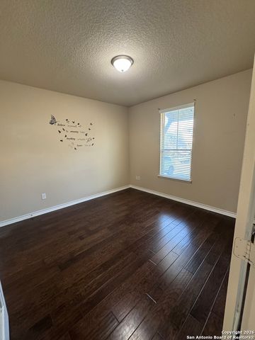 1530 Eagle Gln, San Antonio, TX 78260