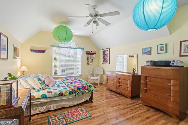 640 Garden Wilde Place, Roswell, GA 30075