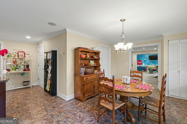 640 Garden Wilde Place, Roswell, GA 30075