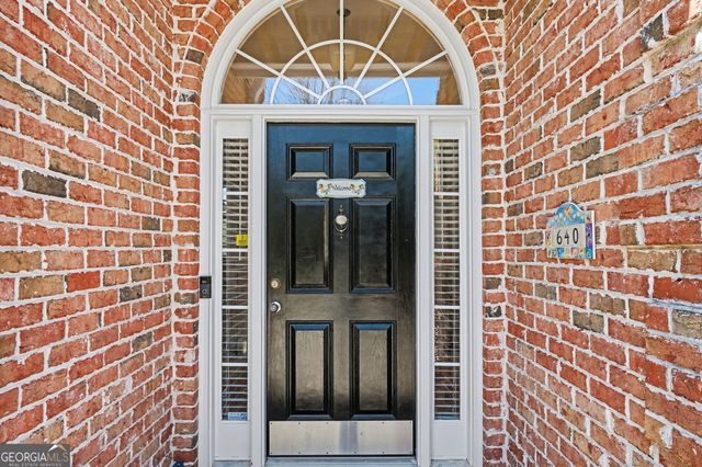 640 Garden Wilde Place, Roswell, GA 30075