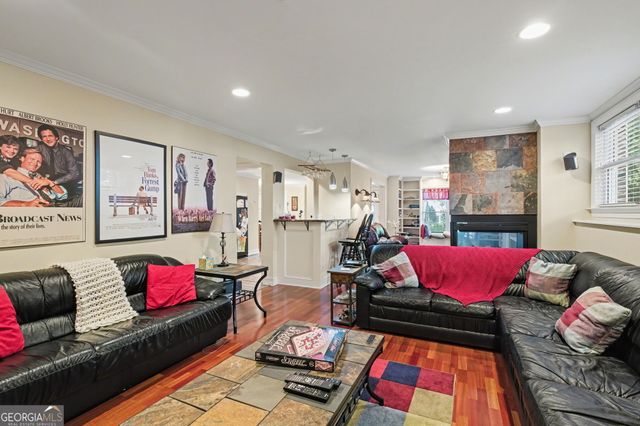 640 Garden Wilde Place, Roswell, GA 30075