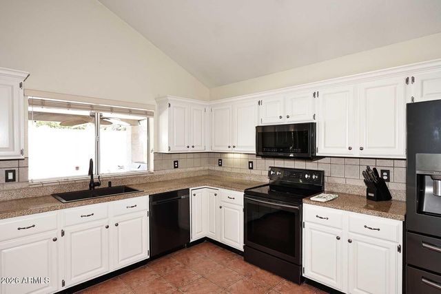 2740 E BROOKWOOD Court, Phoenix, AZ 85048