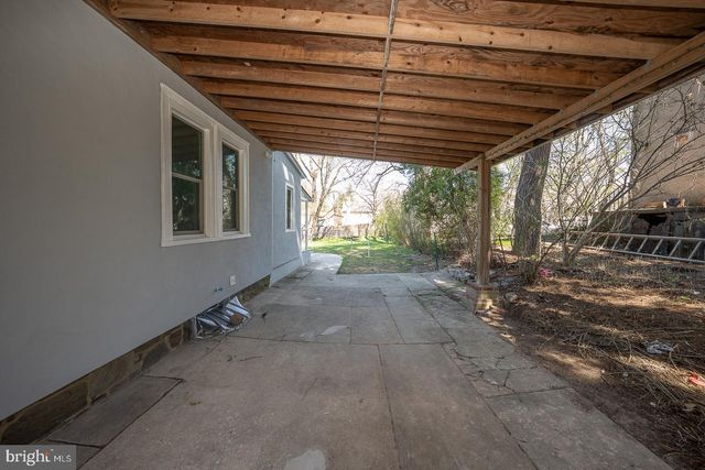 732 BUCK LN, Haverford, PA 19041