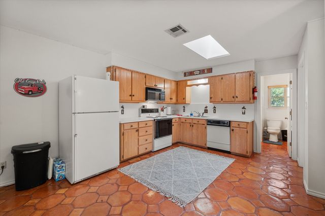 195 Highview, Streetman, TX 75859