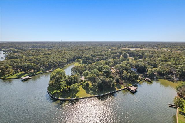 195 Highview, Streetman, TX 75859