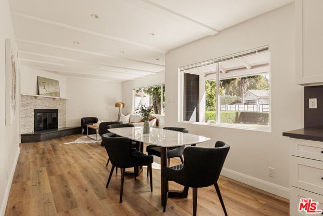 23153 Gonzales Drive, Woodland Hills (los Angeles), CA 91367