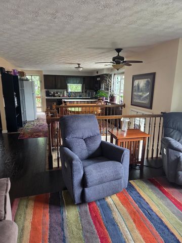 119 Huntress Street, Manchester, NH 03102