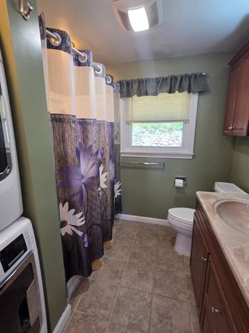 119 Huntress Street, Manchester, NH 03102