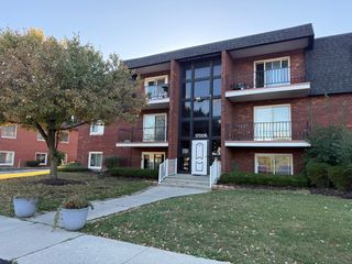 17006 Novak Drive 102, Hazel Crest, IL 60429