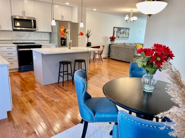 215 High Street 21, Taunton, MA 02780