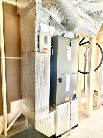 215 High Street 21, Taunton, MA 02780