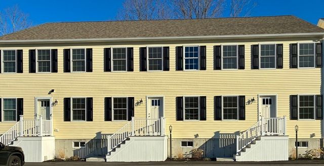 215 High Street 21, Taunton, MA 02780