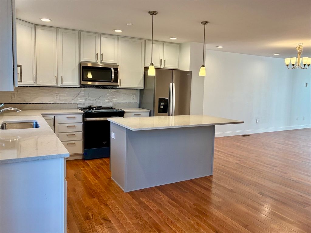 215 High Street 21, Taunton, MA 02780