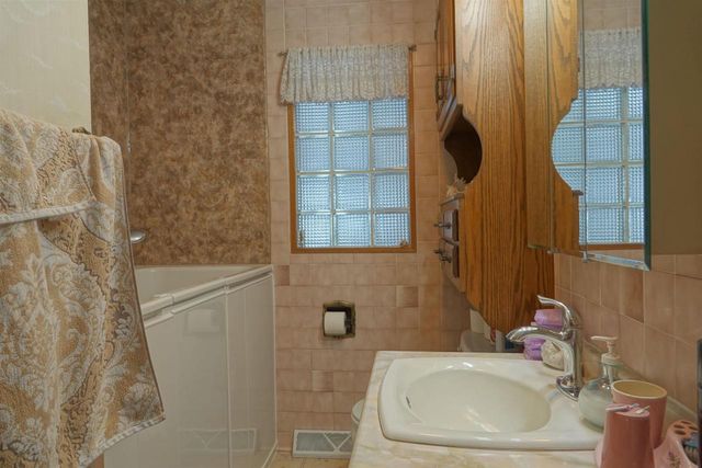 327 S 4TH STREET, Dorchester, WI 54425