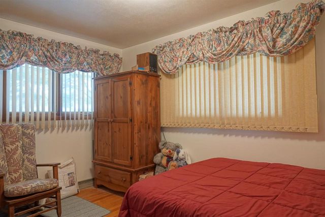 327 S 4TH STREET, Dorchester, WI 54425